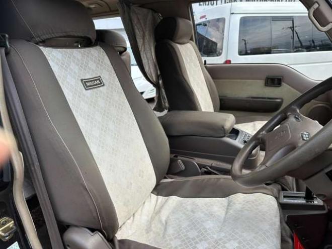 キャラバン3.0 リムジン　ワンオーナー/社外AW/クルコン/サンルーフ 2WD 3000