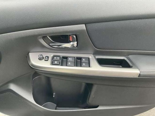 インプレッサスポーツ 2.0 i アイサイト 4WD　プッシュスタート　スマートキー　KENWOOD製ナビTV　Bluetooth バックカメラ　レーダークルーズコントロール　ETC　HIDヘッドライト　リアスポイラー　エアロ(サイド・リア) 2000