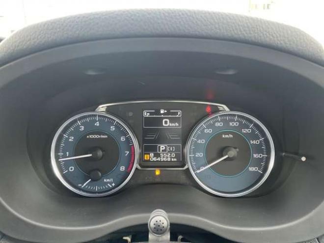 インプレッサスポーツ 2.0 i アイサイト 4WD　プッシュスタート　スマートキー　KENWOOD製ナビTV　Bluetooth バックカメラ　レーダークルーズコントロール　ETC　HIDヘッドライト　リアスポイラー　エアロ(サイド・リア) 2000