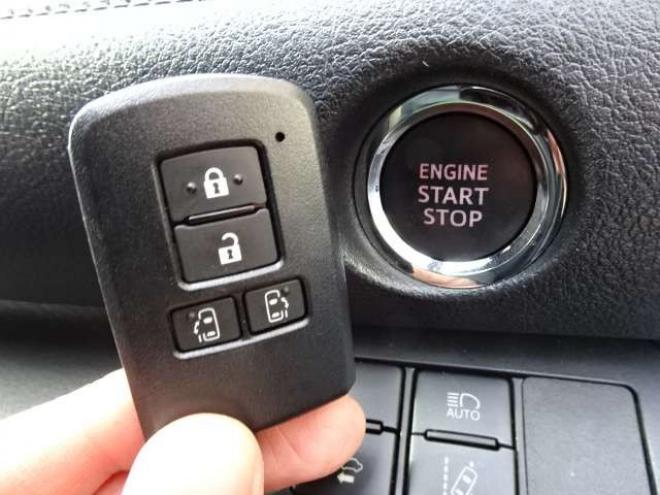 シエンタ1.5 G 4WD　本州車　保証1年/走行距離無制限　4WD　トヨタセーフティセンス　両側パワースライドドア　純正ナビ　地デジ　バックカメラ　純正エンジンスターター　シートヒーター　スマートキー　プッシュスタート　LEDヘッド 1500