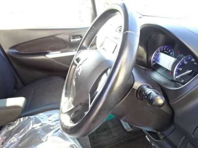 eKカスタムT セーフティパッケージ 4WD　保証1年/走行距離無制限　4WD　衝突軽減ブレーキシステム　純正ナビ　地デジ　バックカメラ　社外エンジンスターター　シートヒーター　社外15インチアルミ　純正HID　ウインカーミラー　横滑り防止　寒冷地仕様 660