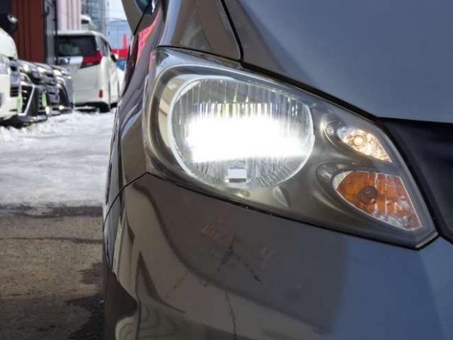 フリード1.5 G ジャストセレクション 4WD　本州車　4WD　パワースライドドア　純正HDDインターナビ　バックカメラ　TV　ビルトインETC　コンフォートパッケージ　HID　ミラーヒーター　デアイサー　車検新規2年 1500