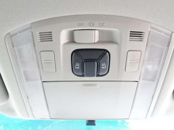 ヴェルファイア2.4 Z 4WD　本州車　保証1年/走行距離無制限　後期型　4WD　社外20インチアルミ　ローダウン  両側パワースライドドア　純正ナビ　地デジ　バックカメラ　フリップダウンモニター　スマートキー　コーナーセンサー　7人乗り 2400