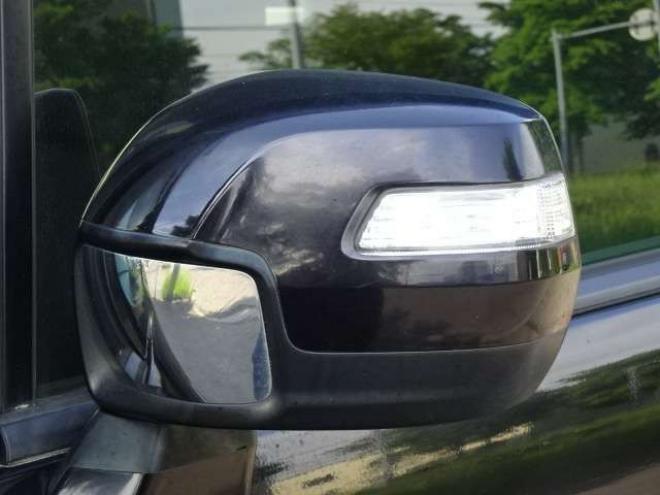 ステップワゴン2.0 スパーダ Z HDDナビ エディション 4WD　本州車　保証1年/走行距離無制限　4WD　両側パワースライドドア　純正HDDインターナビ　地デジ　バックカメラ　16インチアルミ　ETC　リヤエアコン　リヤヒーター　ステアリングスイッチ　純正HID　スマートキー 2000