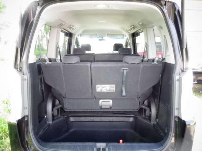 ステップワゴン2.0 スパーダ Z HDDナビ エディション 4WD　本州車　保証1年/走行距離無制限　4WD　両側パワースライドドア　純正HDDインターナビ　地デジ　バックカメラ　16インチアルミ　ETC　リヤエアコン　リヤヒーター　ステアリングスイッチ　純正HID　スマートキー 2000