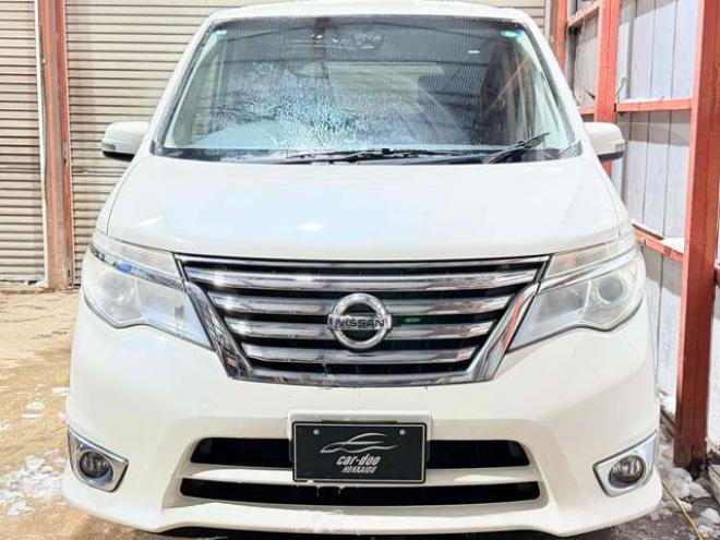 セレナ2.0 ハイウェイスター Vセレクション+Safety 4WD　防錆塗装4WDTVナビBカメエンスタ夏冬タイヤ 2000