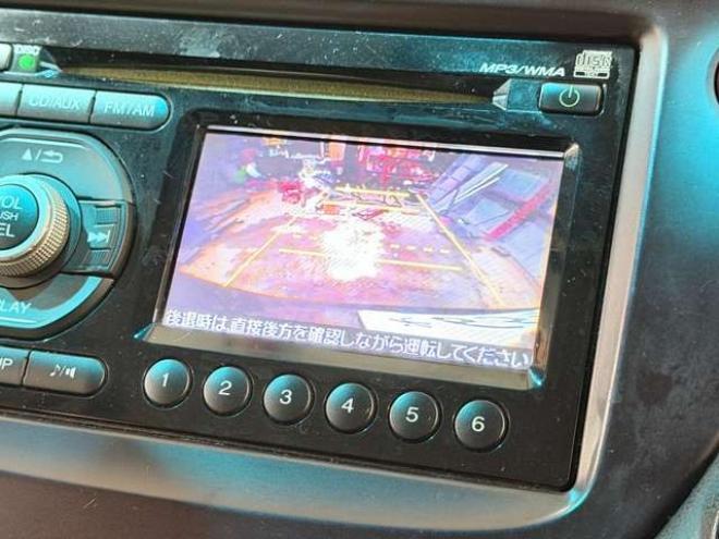 フィット1.3 シーズ 4WD　防錆塗装4WDスマキーCDバックカメラ 1300