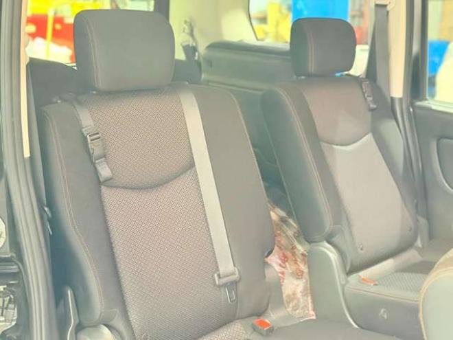 セレナ2.0 ハイウェイスター 4WD　防錆塗装4WDTVナビBカメETC夏冬タイヤ 2000