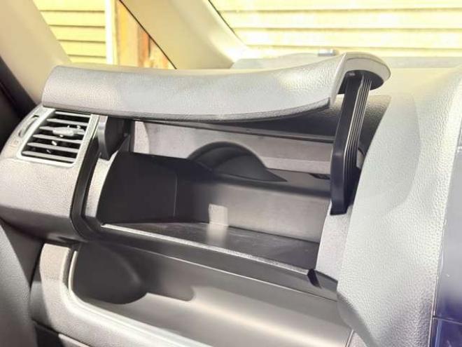 セレナ2.0 ハイウェイスター 4WD　防錆塗装4WDTVナビBカメETC夏冬タイヤ 2000