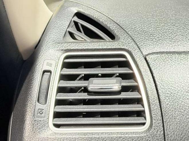 セレナ2.0 ハイウェイスター 4WD　防錆塗装4WDTVナビBカメETC夏冬タイヤ 2000