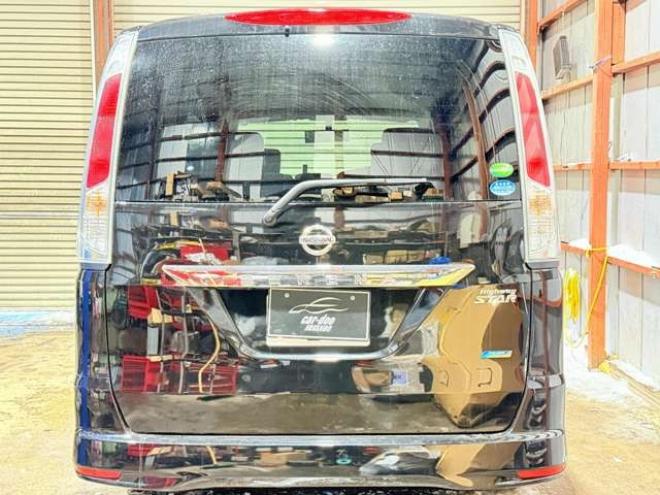 セレナ2.0 ハイウェイスター 4WD　防錆塗装4WDTVナビBカメETC夏冬タイヤ 2000