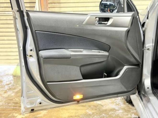 エクシーガ2.0 GT 4WD　防錆塗装4WDムーンルーフスマキーCDエンスタ 2000