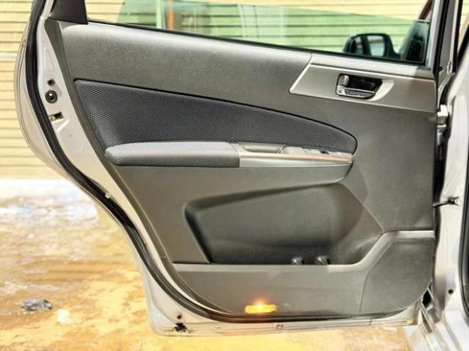 エクシーガ2.0 GT 4WD　防錆塗装4WDムーンルーフスマキーCDエンスタ 2000