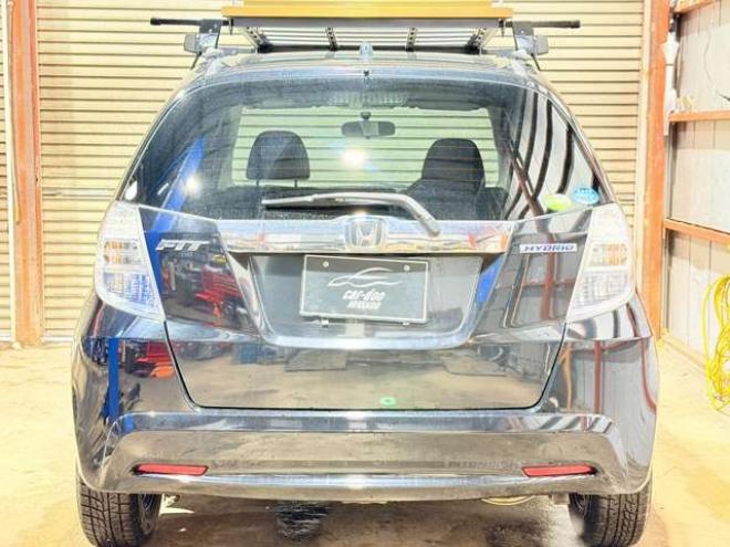 フィットハイブリッド1.3　防錆塗装キーレスCDETC 2WD 1300