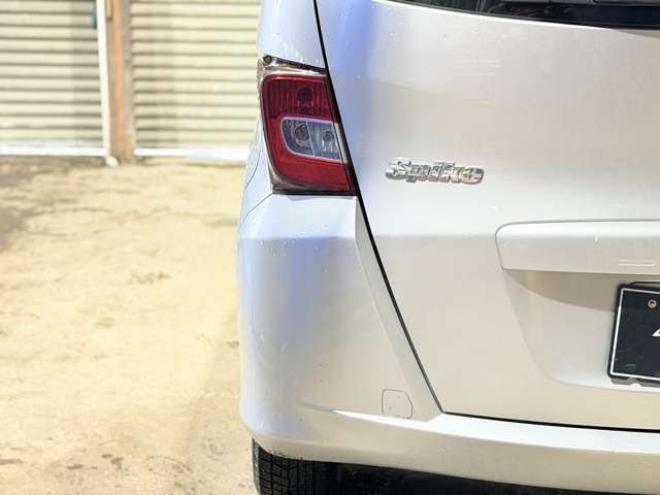 フリードスパイク1.5 C 4WD　防錆塗装4WDキーレスCD 1500