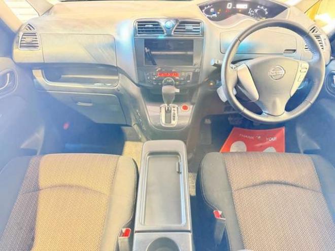 セレナ2.0 ハイウェイスター 4WD　防錆塗装4WDスマキーエンスタ 2000