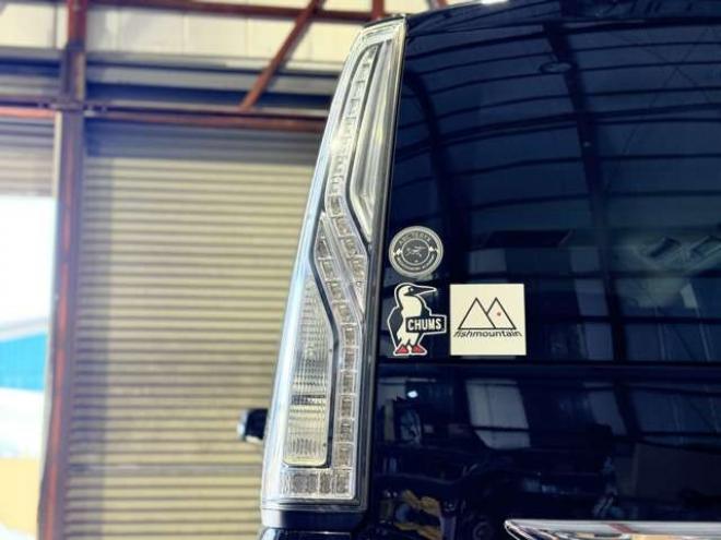 セレナ2.0 ハイウェイスター 4WD　防錆塗装4WDスマキーエンスタ 2000