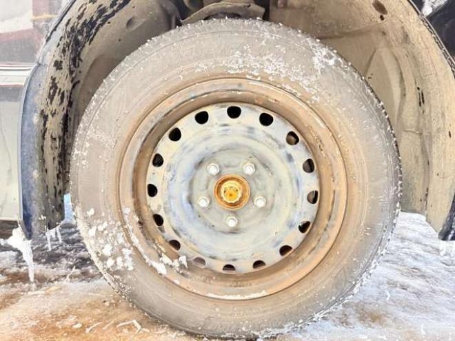 セレナ2.0 ハイウェイスター 4WD　防錆塗装4WDスマキーエンスタ 2000