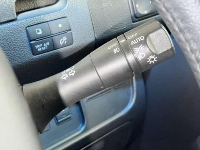 セレナ2.0 ハイウェイスター 4WD　防錆塗装4WDスマキーエンスタ 2000