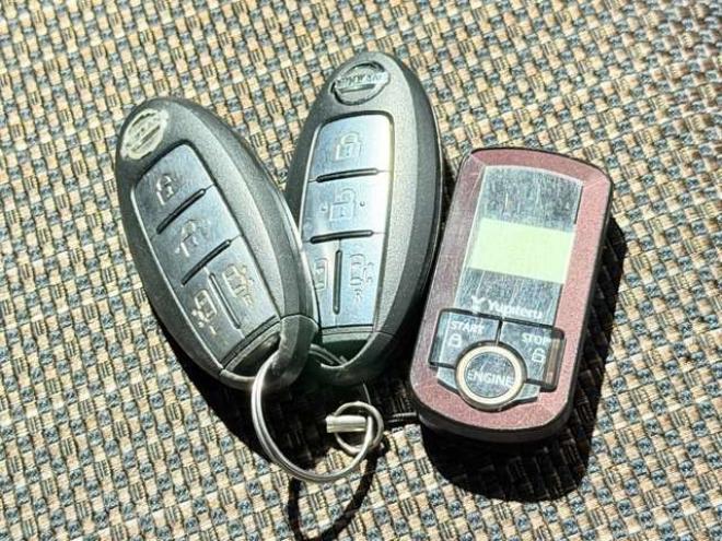 セレナ2.0 ハイウェイスター 4WD　防錆塗装4WDスマキーエンスタ 2000