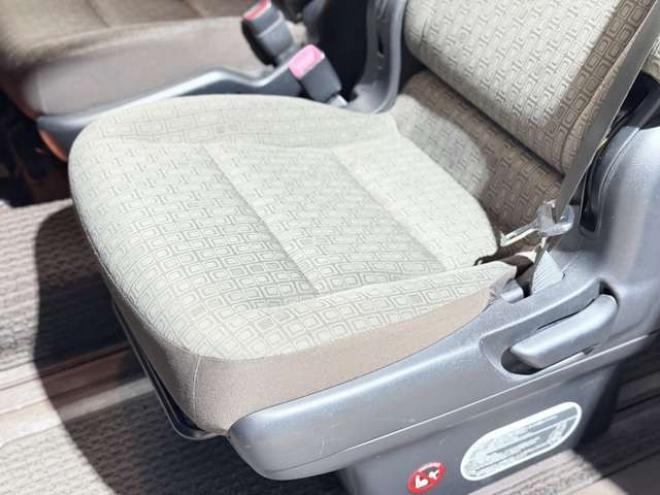 ポルテ1.5 X 4WD　防錆塗装4WDキーレスTVナビBカメエンスタ夏冬タイヤ 1500