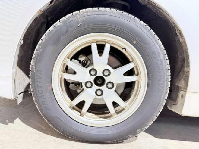 プリウス1.8 S　下廻防錆キーレスCD夏冬タイヤ 2WD 1800