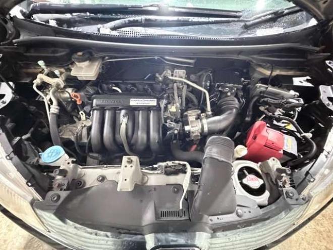 フィット1.5 ハイブリッド Fパッケージ 4WD　防錆塗装4WDTVナビBカメ 1500