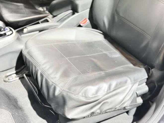 フィット1.5 ハイブリッド Fパッケージ 4WD　防錆塗装4WDTVナビBカメ 1500