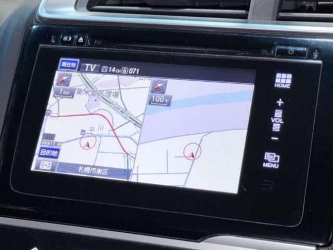 フィット1.5 ハイブリッド Fパッケージ 4WD　防錆塗装4WDTVナビBカメ 1500