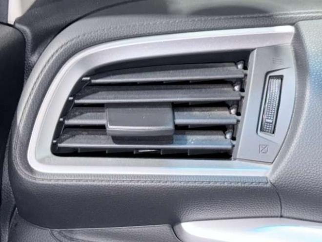 フィット1.5 ハイブリッド Fパッケージ 4WD　防錆塗装4WDTVナビBカメ 1500