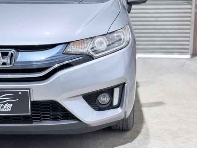 フィット1.3 13G Sパッケージ 4WD　下廻防錆キーレスナビ 1300