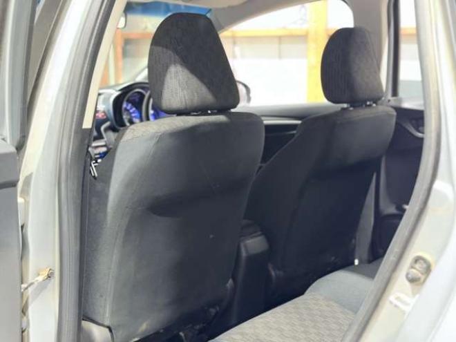 フィット1.3 13G Sパッケージ 4WD　下廻防錆キーレスナビ 1300