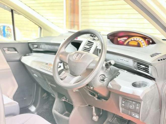 フリード1.5 フレックス エアロ 4WD　防錆塗装4WDキーレス 1500