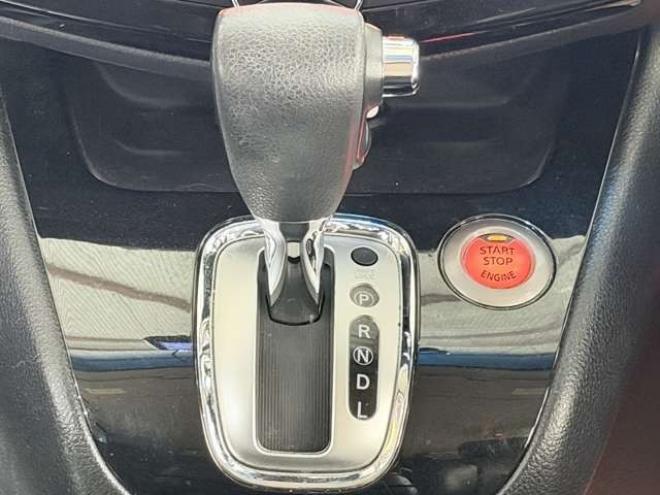 セレナ2.0 ハイウェイスター 4WD　防錆塗装4WDナビBカメETC夏冬タイヤ 2000