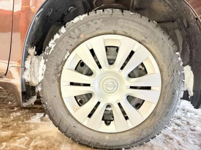 セレナ2.0 20X Vセレクション+Safety 4WD　防錆塗装4WDTVナビBカメETCエンスタ 2000