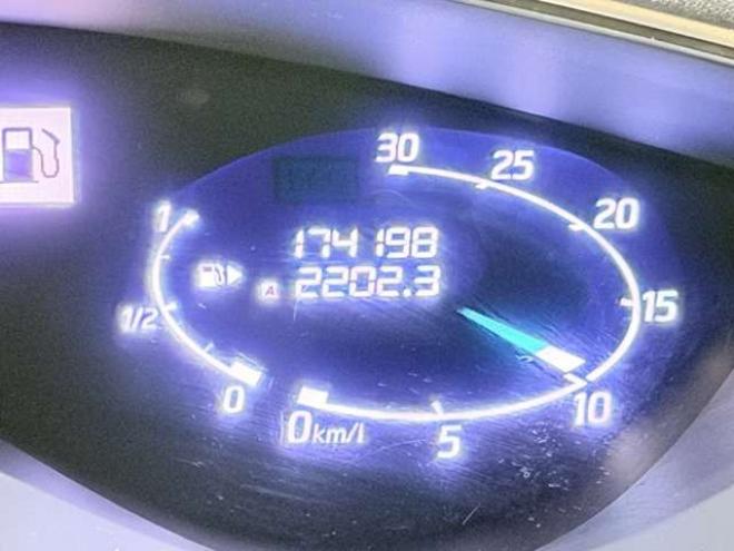 セレナ2.0 20X Vセレクション+Safety 4WD　防錆塗装4WDTVナビBカメETCエンスタ 2000