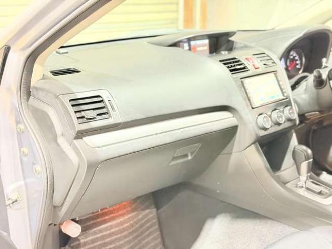 インプレッサスポーツ 2.0 i アイサイト 4WD　防錆塗装4WDTVナビBカメETC 2000