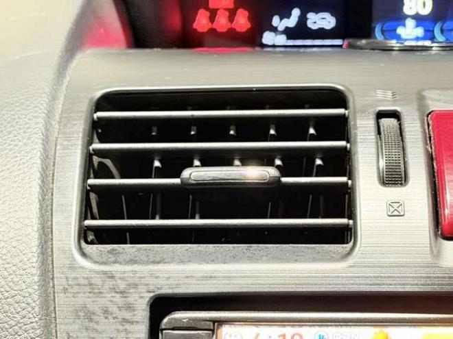 インプレッサスポーツ 2.0 i アイサイト 4WD　防錆塗装4WDTVナビBカメETC 2000