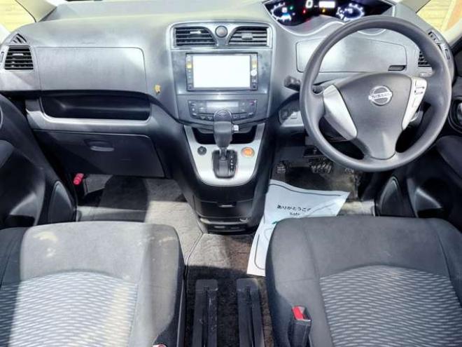 セレナ2.0 20X 4WD　下廻防錆TVナビETCエンスタ 2000