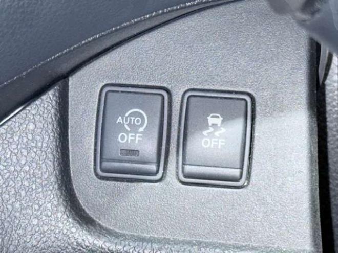 セレナ2.0 20X 4WD　下廻防錆TVナビETCエンスタ 2000