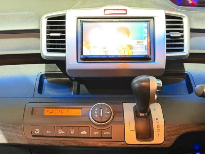 フリード1.5 フレックス 4WD　防錆塗装4WDTVナビBカメETC夏冬タイヤ 1500