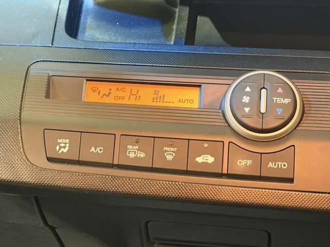 フリード1.5 フレックス 4WD　防錆塗装4WDTVナビBカメETC夏冬タイヤ 1500