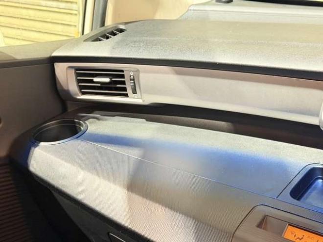 フリード1.5 フレックス 4WD　防錆塗装4WDTVナビBカメETC夏冬タイヤ 1500