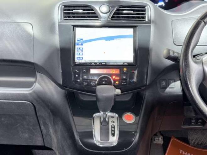 セレナ2.0 ハイウェイスター S-HYBRID　防錆塗装TVナビBカメ後席モニタETC 2WD 2000