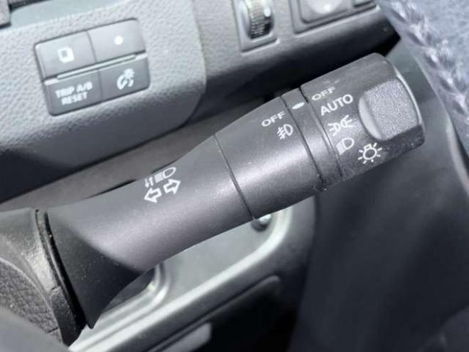 セレナ2.0 ハイウェイスター S-HYBRID　防錆塗装TVナビBカメ後席モニタETC 2WD 2000