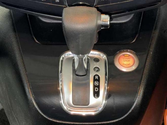 セレナ2.0 ハイウェイスター 4WD　防錆塗装4WDナビBカメエンスタ後席モニタETC 2000