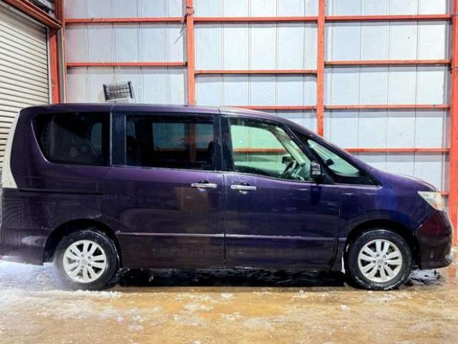 セレナ2.0 ハイウェイスター 4WD　防錆塗装4WDナビBカメエンスタ後席モニタETC 2000