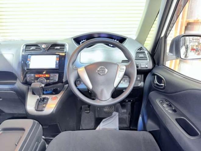 セレナ2.0 20X アドバンストセーフティ パッケージ 4WD　下廻防錆TVナビBカメETC 2000