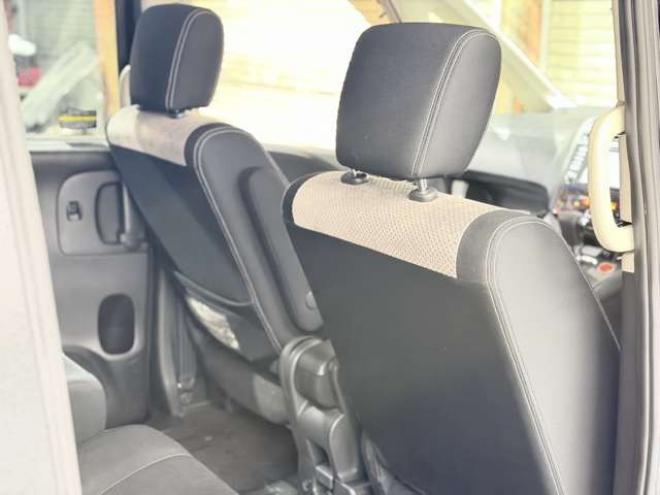 セレナ2.0 ライダー 4WD　防錆塗装4WDTVナビBカメETC後席モニタ 2000