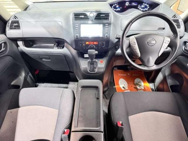 セレナ2.0 ライダー 4WD　防錆塗装4WDTVナビBカメETC後席モニタ 2000